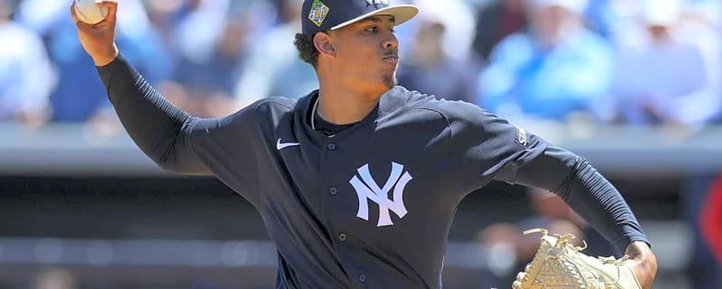Yankees assign flame-throwing prospect Carlos Lagrange to minor-league camp