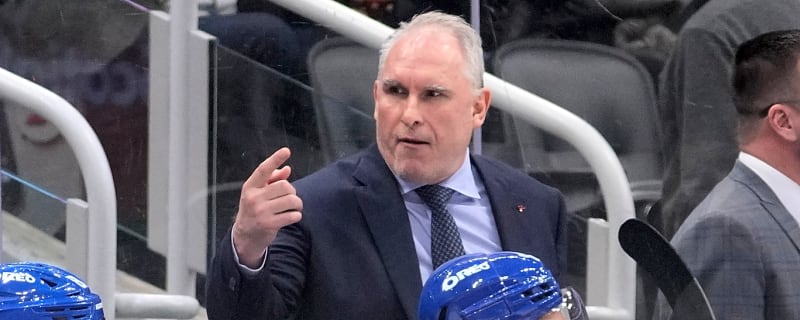 Maple Leafs HC makes roster move that hints at rebuild plans