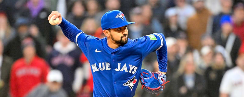 Blue Jays place key reliever on injured list