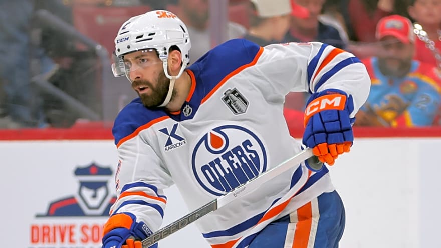 Edmonton Oilers Extend Evan Bouchard to 4-Year Contract