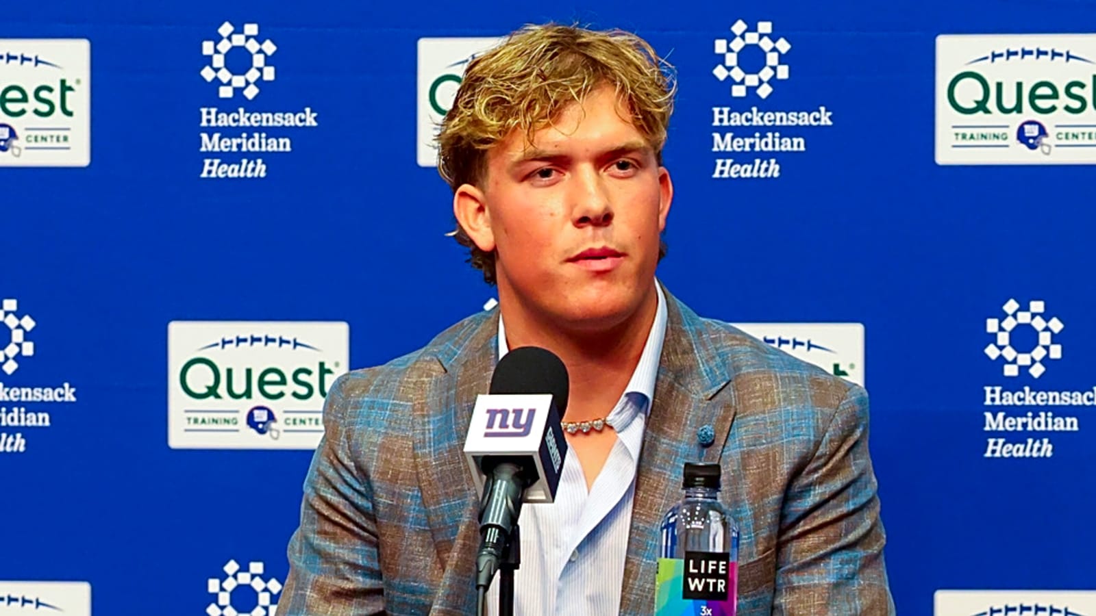 Team exec explains why Giants should make this Jaxson Dart decision