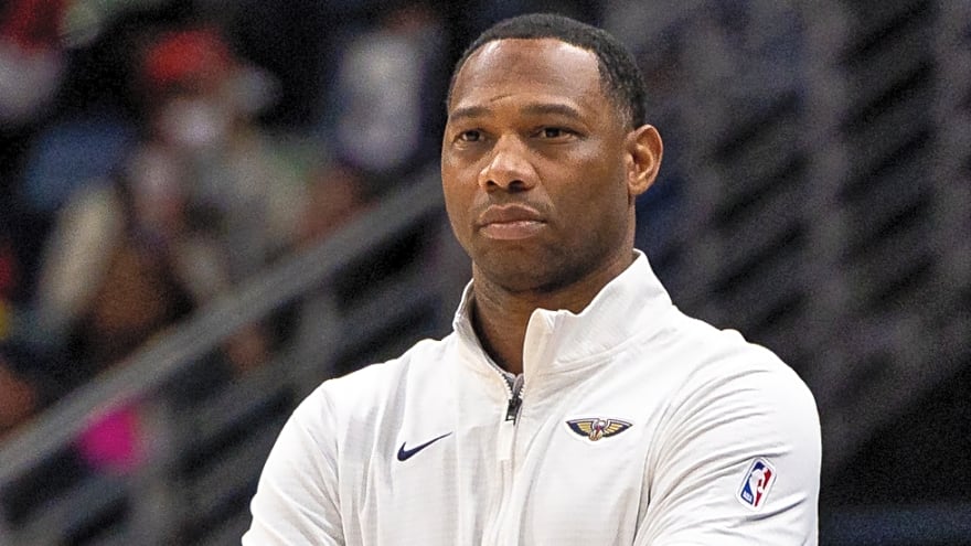 Struggling Pelicans make decision on HC Willie Green