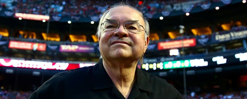 D-backs owner is willing to go 'all in' to compete with Dodgers