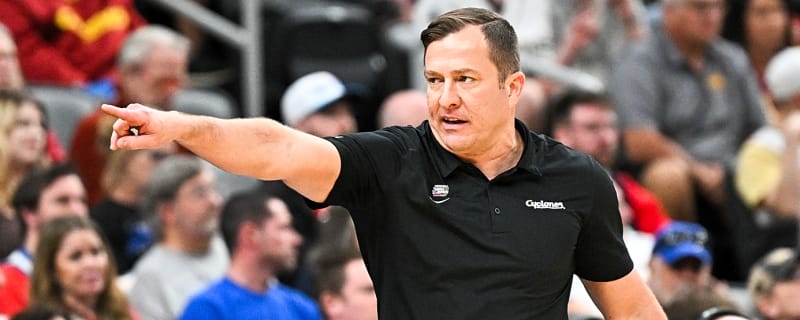 T.J. Otzelberger remains committed to Iowa State Cyclones