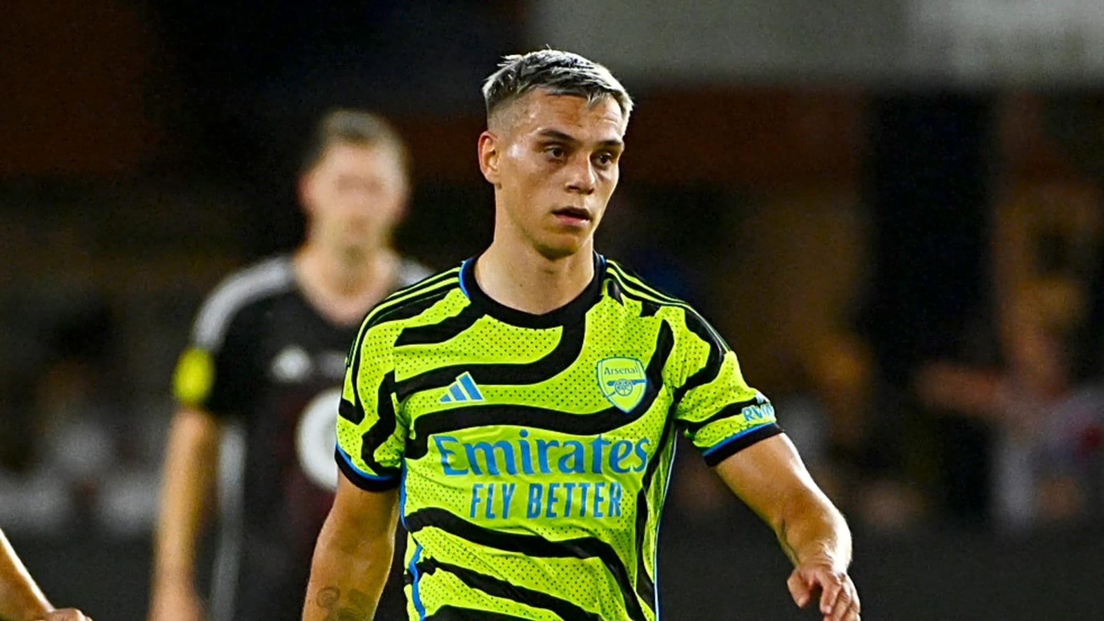 Arsenal shakes off set-piece shackles in dominant derby win