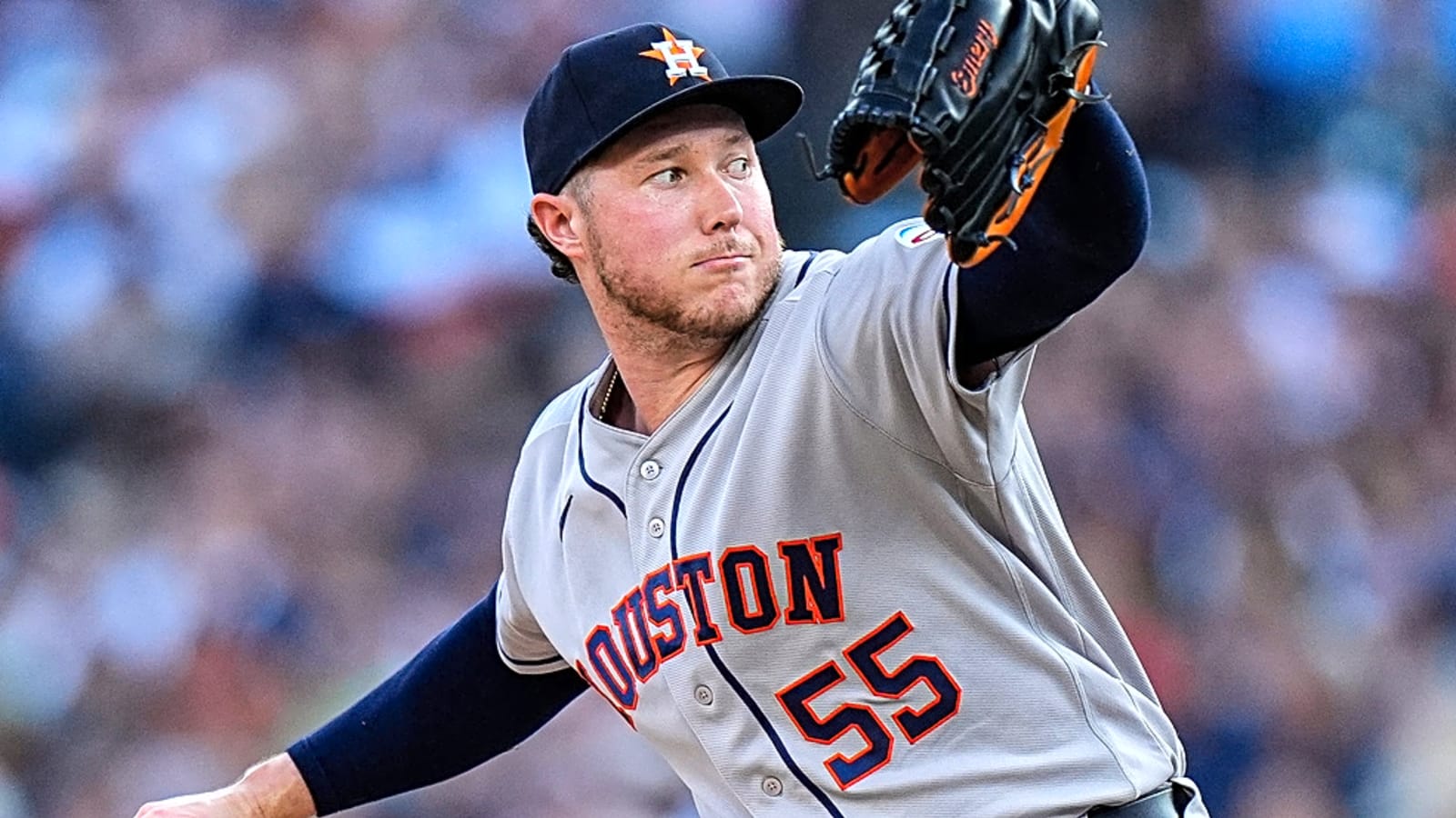 Royals acquire right-handed pitcher Nate Pearson from Astros
