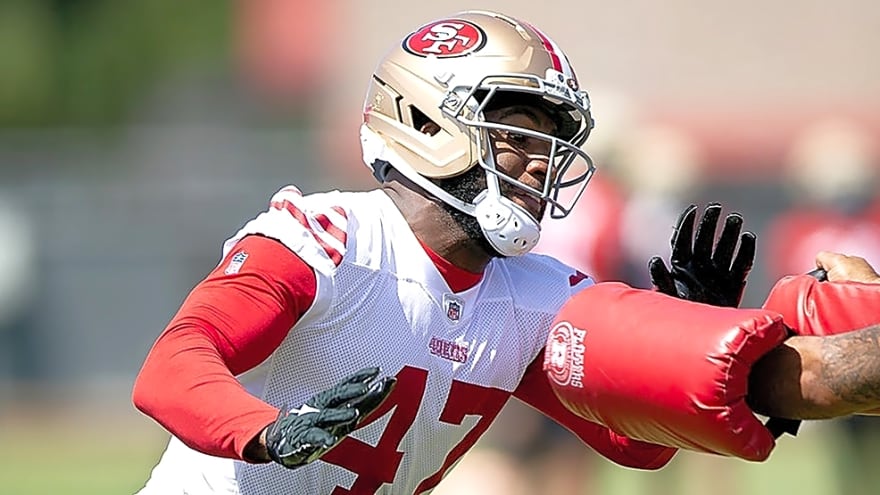 49ers&#39; Bryce Huff excited to be reunited with coach Robert Saleh