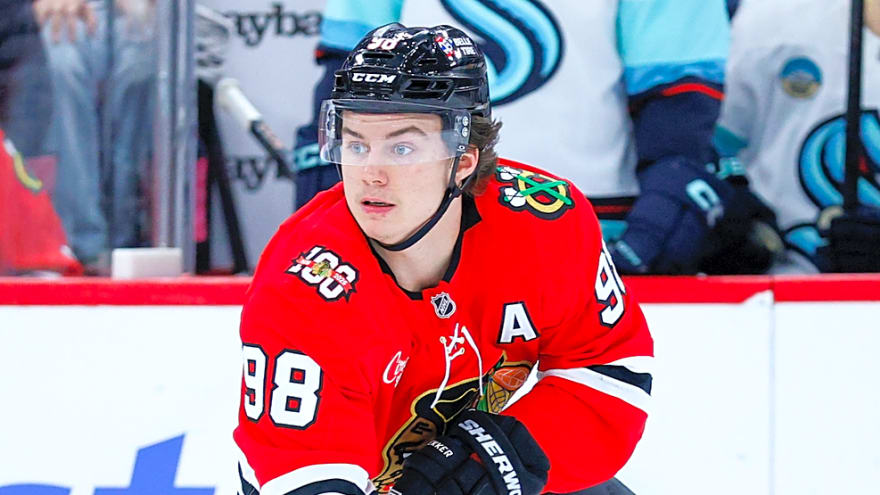 Blackhawks announce return of black alternate jersey