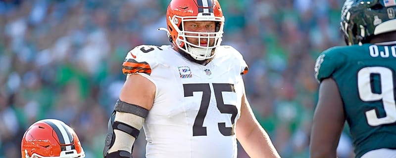 Would the 49ers benefit from adding 34-year-old guard Joel Bitonio?