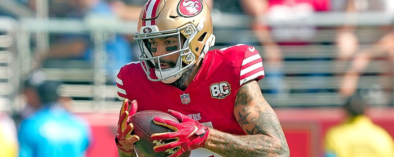 49ers' Mike Evans battles through rib injury in gritty win over Broncos