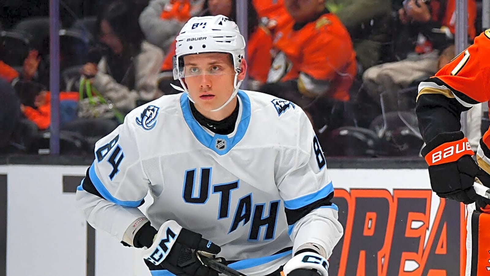 Mammoth Sign Artem Duda To Two-Year Extension