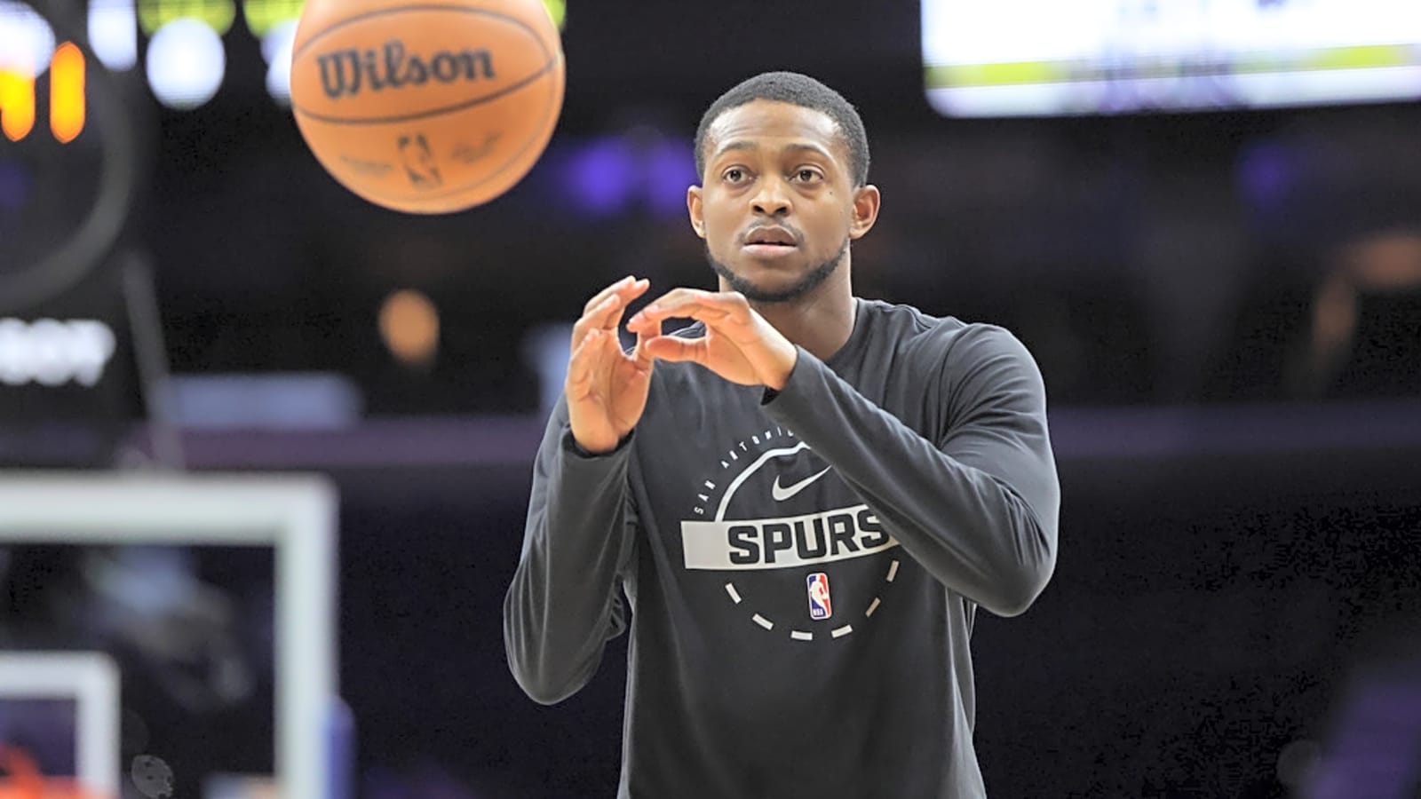 ESPN insider casts doubt on De’Aaron Fox trade speculation