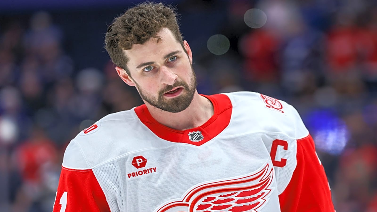  Dylan Larkin requests trade from Red Wings