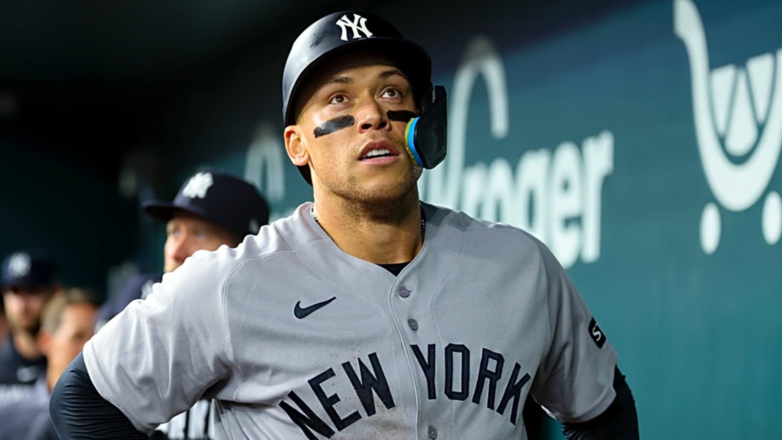 Fans blitz Yankees on social media after loss to Orioles