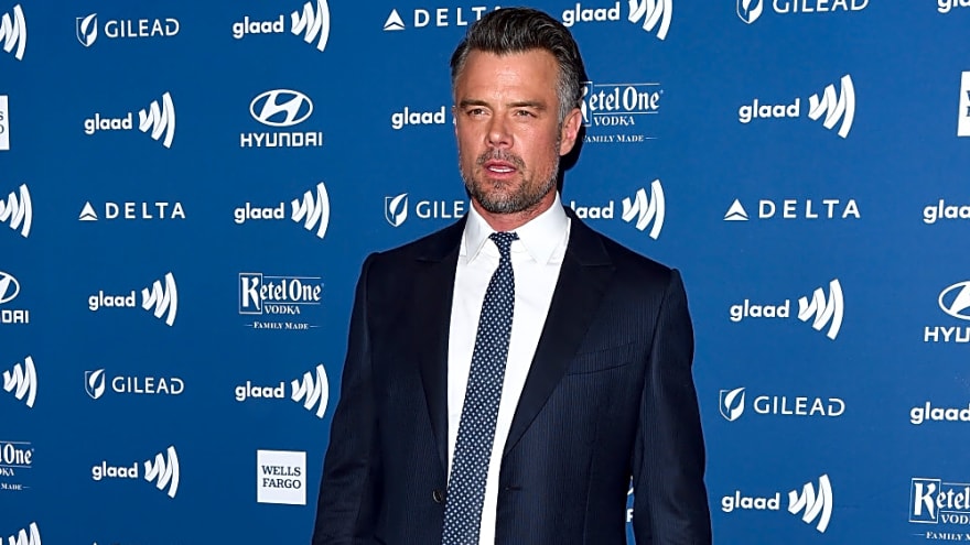 Josh Duhamel has cataract surgery