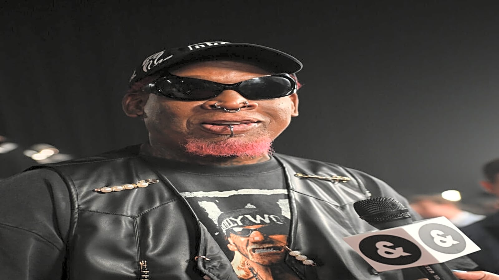 Dennis Rodman pays tribute to late Hulk Hogan at WWE Hall of Fame induction