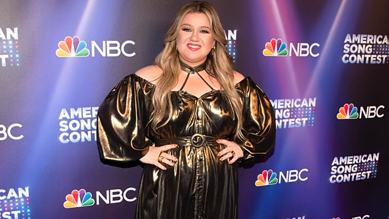 Kelly Clarkson ‘putting her children first as she grieves over death of ex-husband Brandon Blackstock’