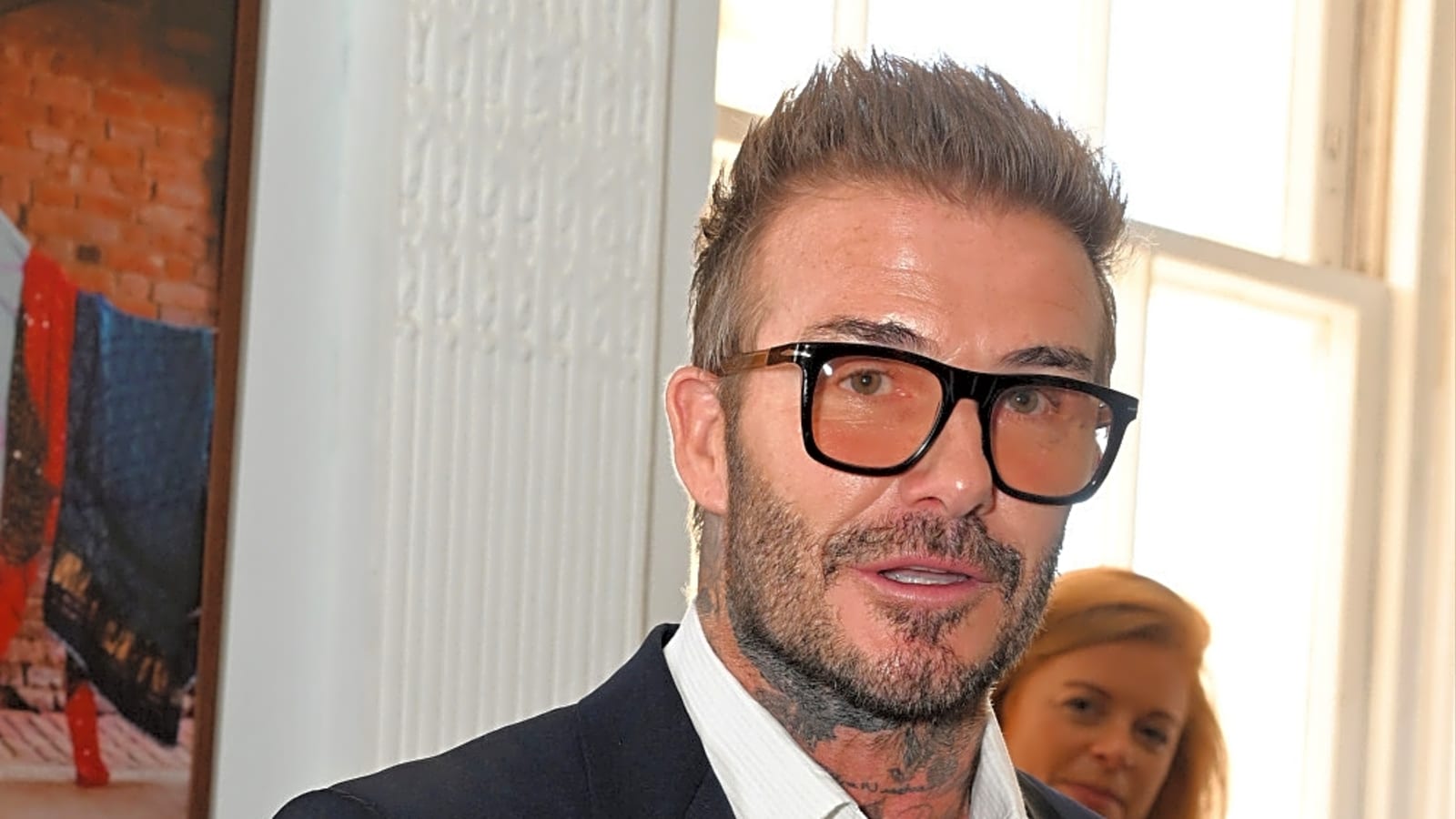 Sir David Beckham belts out Champagne Supernova at Oasis gig