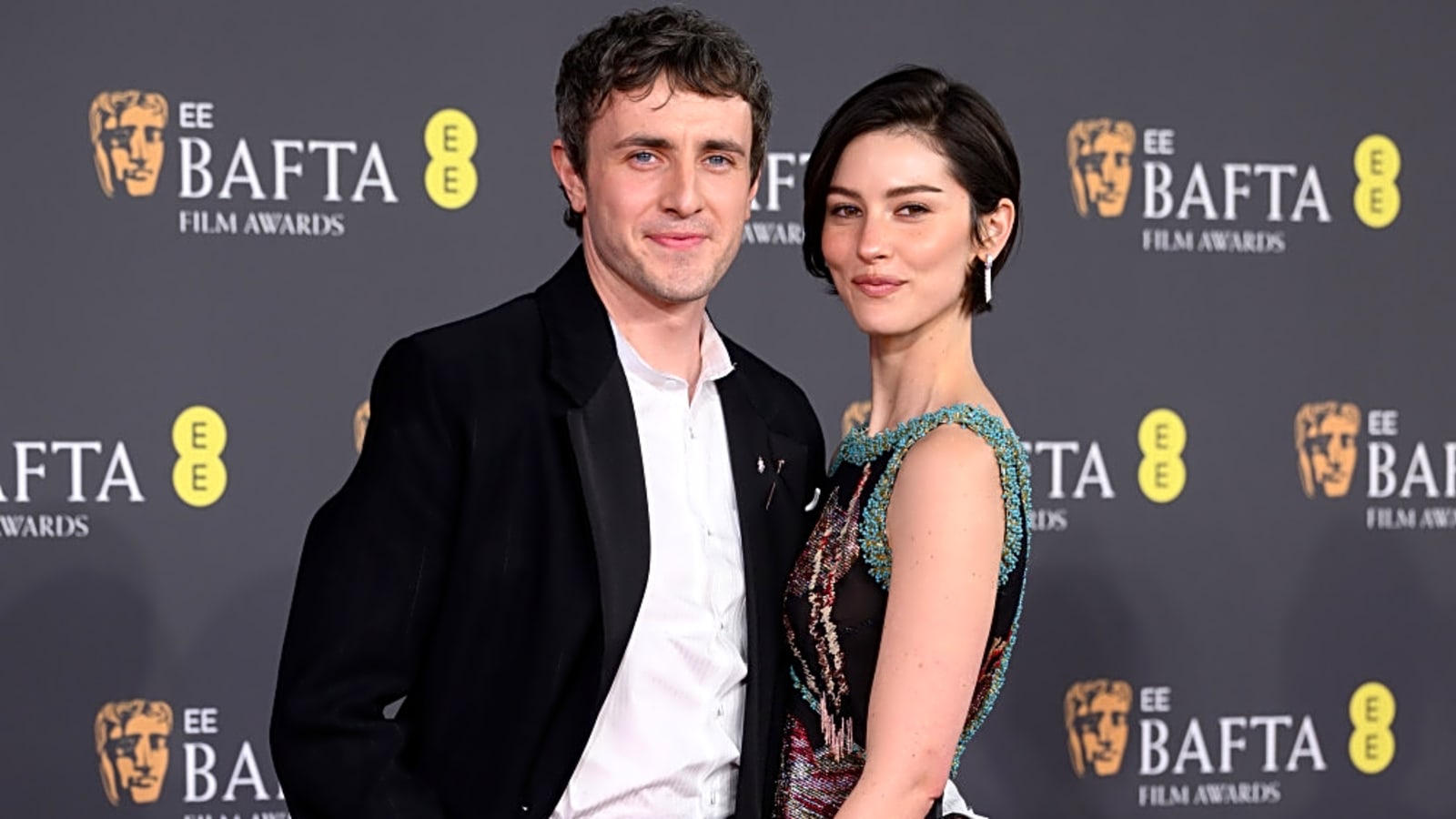 Gracie Abrams moves to London for Paul Mescal