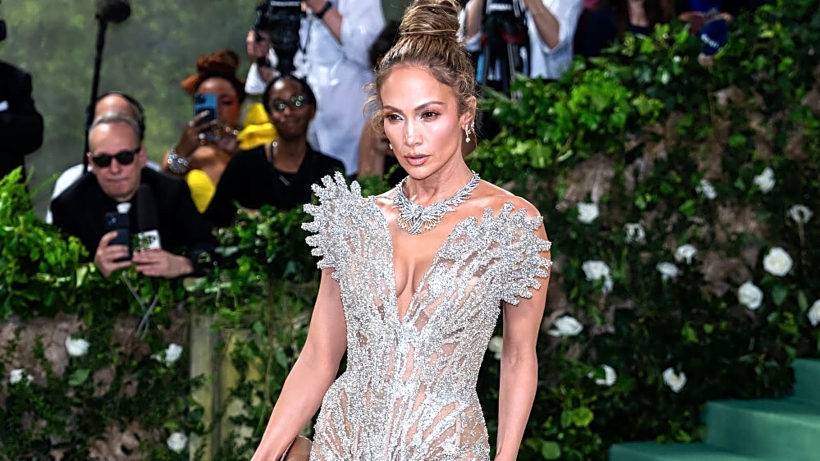 Jennifer Lopez makes &#39;last-minute&#39; fashion choices