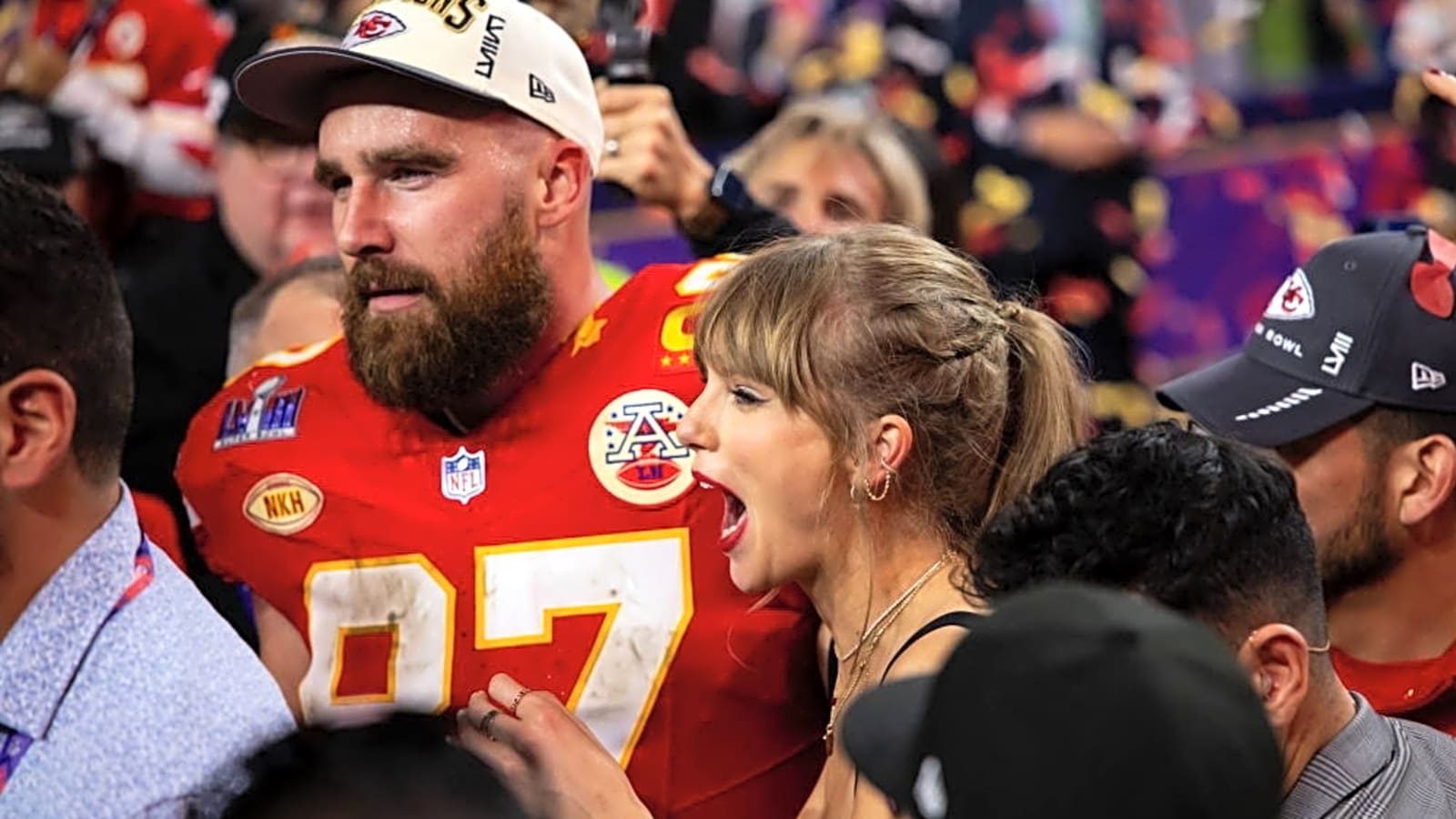 Taylor Swift Announces Career Decision After Accepting Travis Kelce’s Proposal