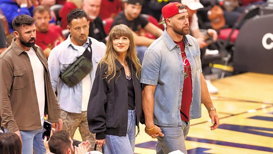 Taylor Swift’s Social Circle Is Reportedly Shrinking Because Of Travis Kelce