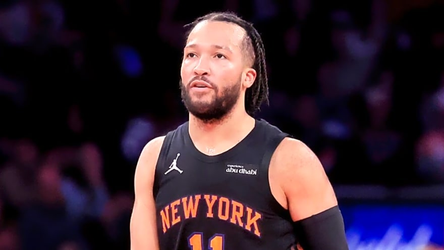 Jalen Brunson Gets Into Heated Exchange With Rick Carlisle as Tensions Boil on the Sideline