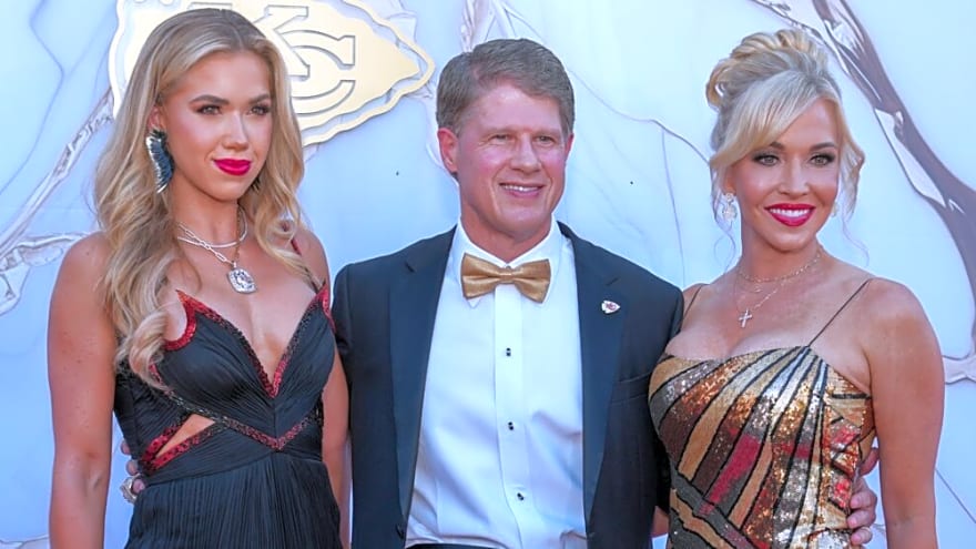 Kansas City Chiefs Owner Speaks Out Against ‘Inappropriate’ Comments About Travis Kelce’s Wedding