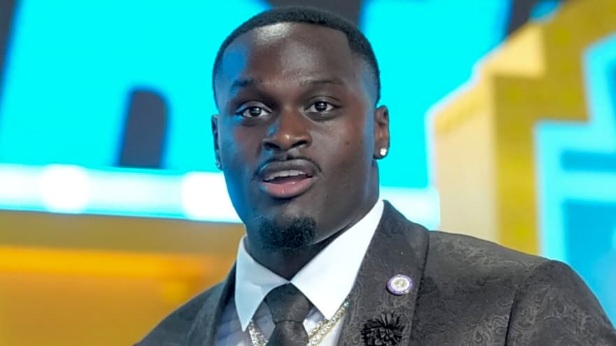 Jeremiyah Love Totally Disrespected Jared Goff During Game, Has No Clue Who He Is — 'You Said He’s a QB? Was He Good?' 
