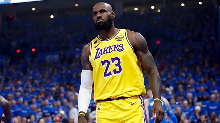 LeBron James Gives Blunt Explanation for Lakers’ Offensive Struggles Against Thunder