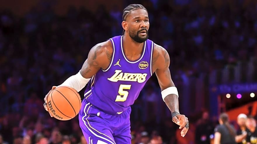 JJ Redick Caught Exploding Over Deandre Ayton During Lakers’ Collapse Against OKC Thunder