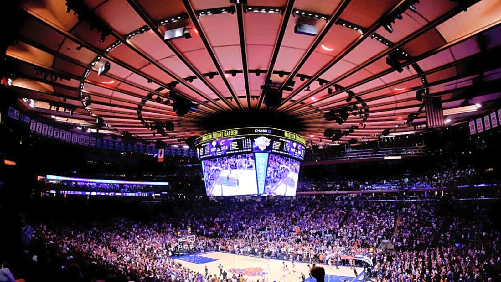 Funkmaster Flex Gets Into Wild Fight At Knicks Game