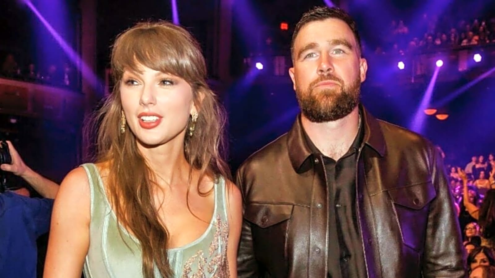 Taylor Swift Sends Important Message To Travis Kelce In Front Of Everyone At iHeartRadio Music Awards