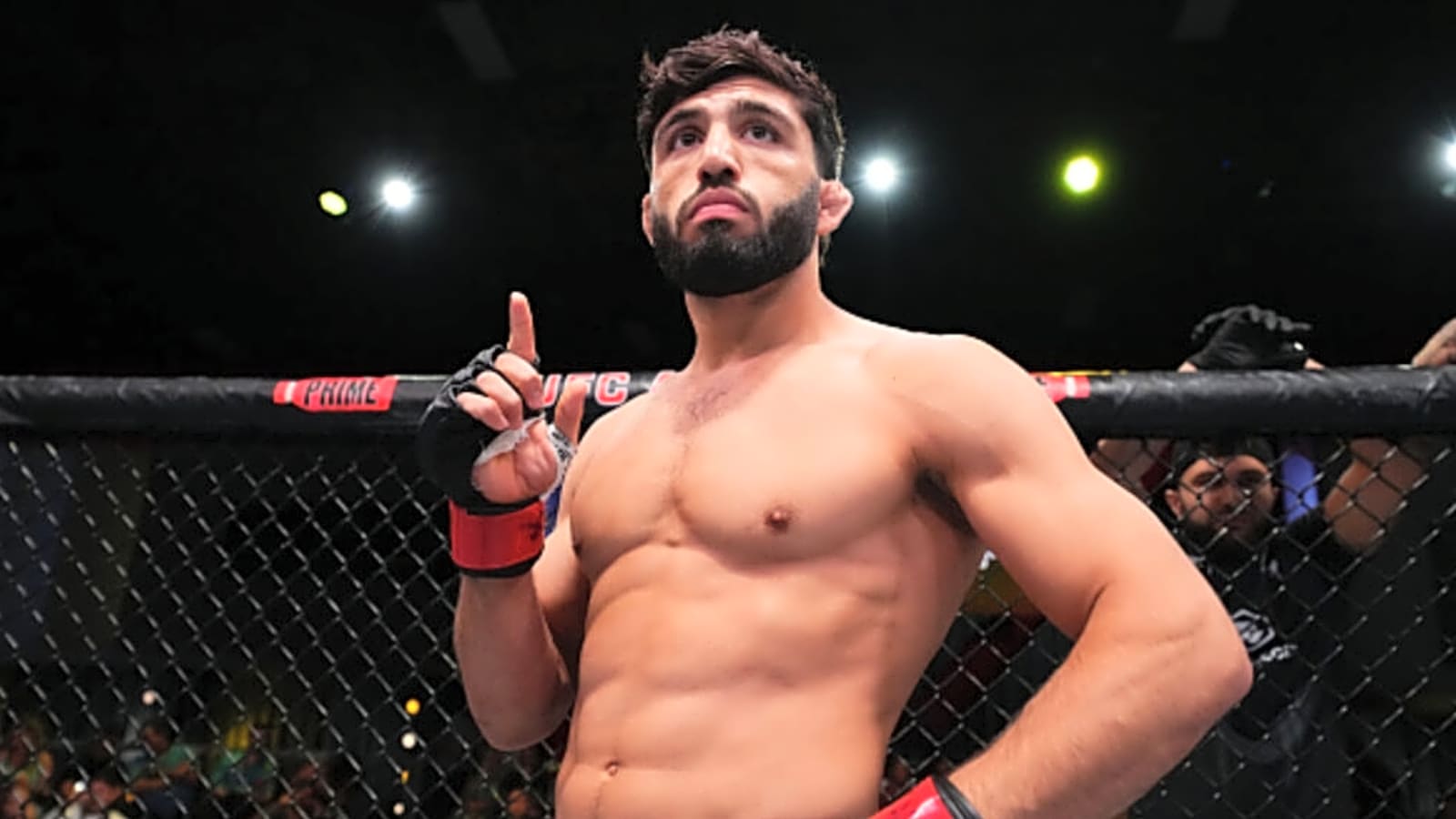 'Student Of The Game' — MMA Great Explains Why Arman Tsarukyan Could Dominate For Years