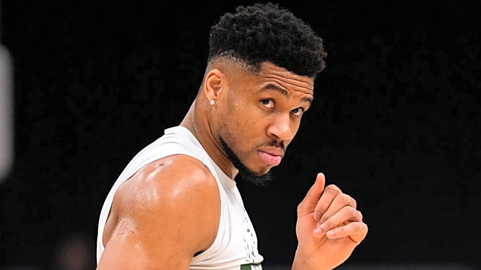 NBA Insider Believes One Eastern Conference Team Has Emerged as the Clear Favorite for Giannis Antetokounmpo