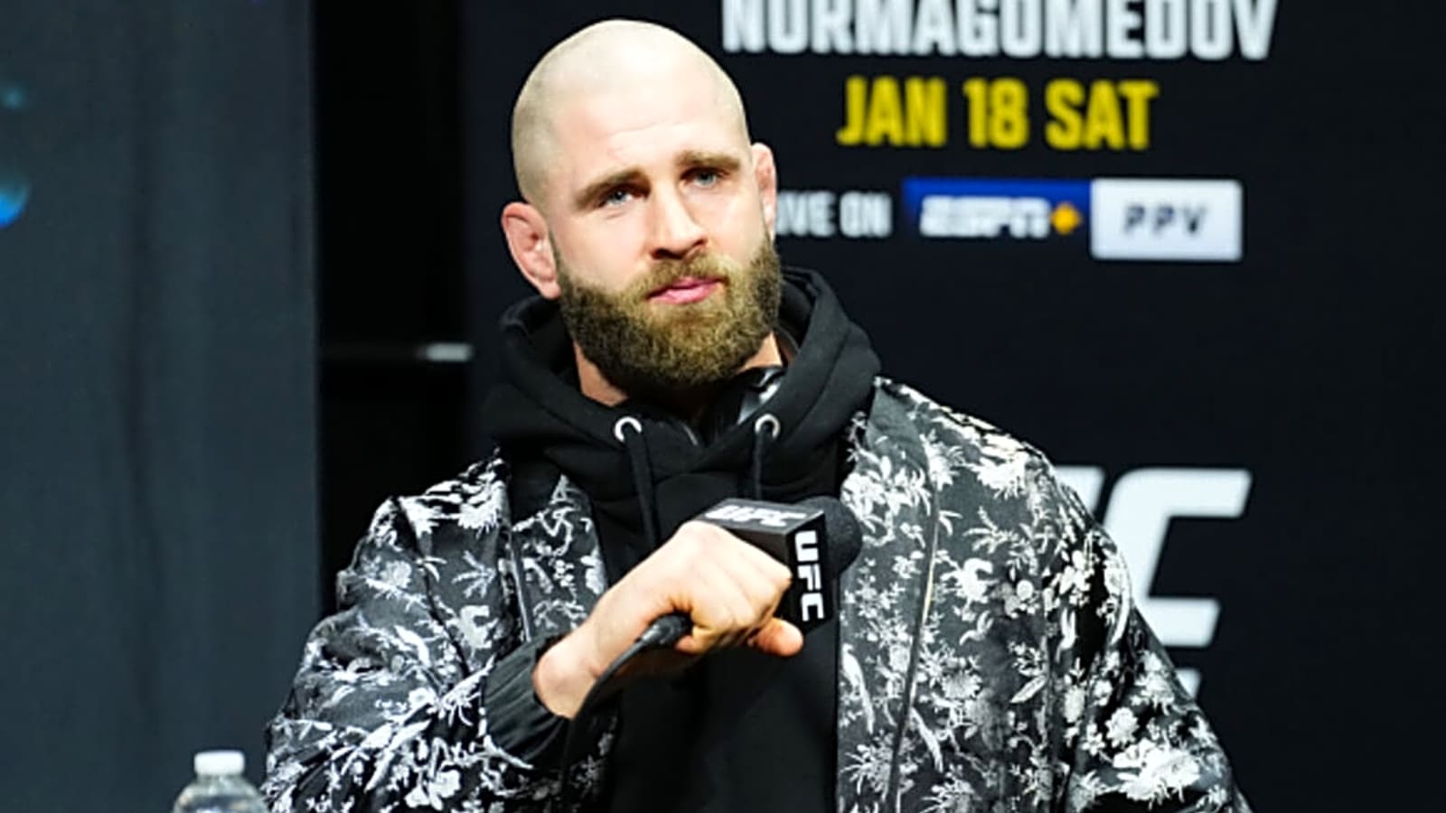 Jiri Prochazka Shrugs Off Pereira and Chimaev Talk With Blunt 'It’s Just Me' Message