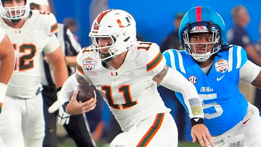 Carson Beck runs in game-winning touchdown to beat Ole Miss