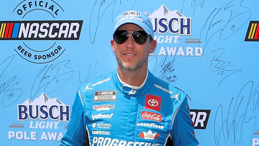 Hamlin calls out NASCAR officiating after Chicago blunder