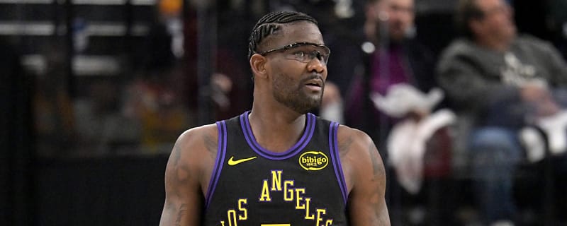 Los Angeles Lakers: NBA Analyst Slams Effort Of DeAndre Ayton