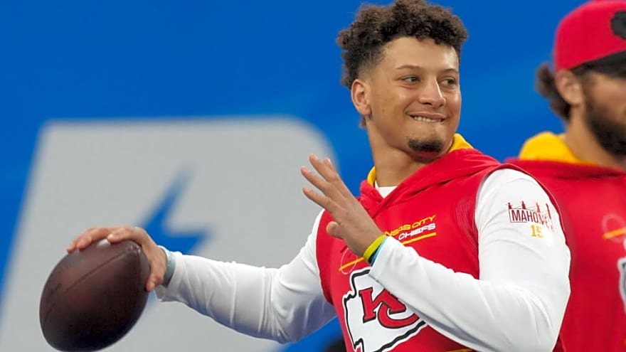 Mike Tomlin Airs Out Serious Concerns Over Patrick Mahomes’ Return Despite Andy Reid’s Full Confidence