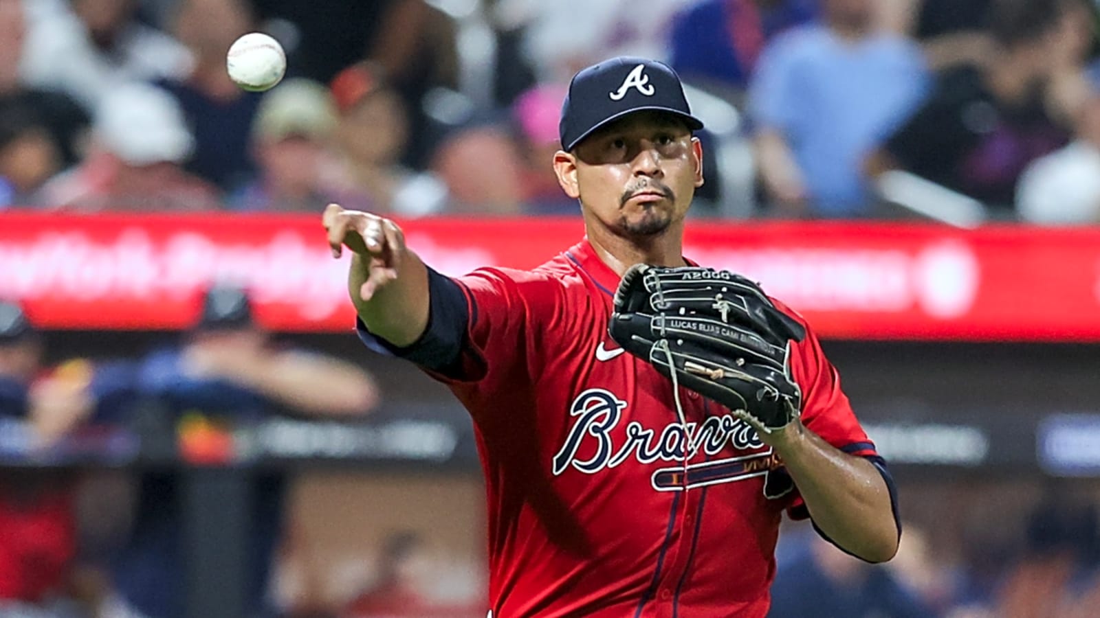 Braves make roster move amid series with Mets