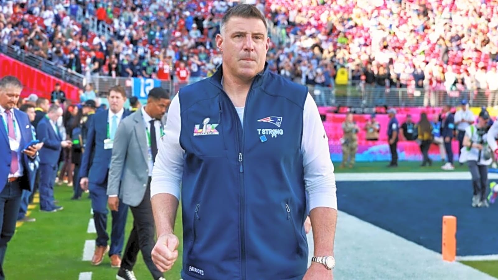 Maxx Crosby Alternative Emerges For New England Patriots With 5-Time Pro Bowl Superstar