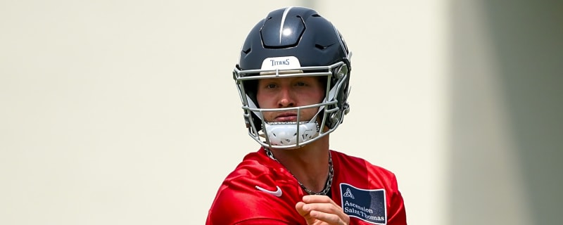 How Levis impressed teammates amid difficult Ward situation