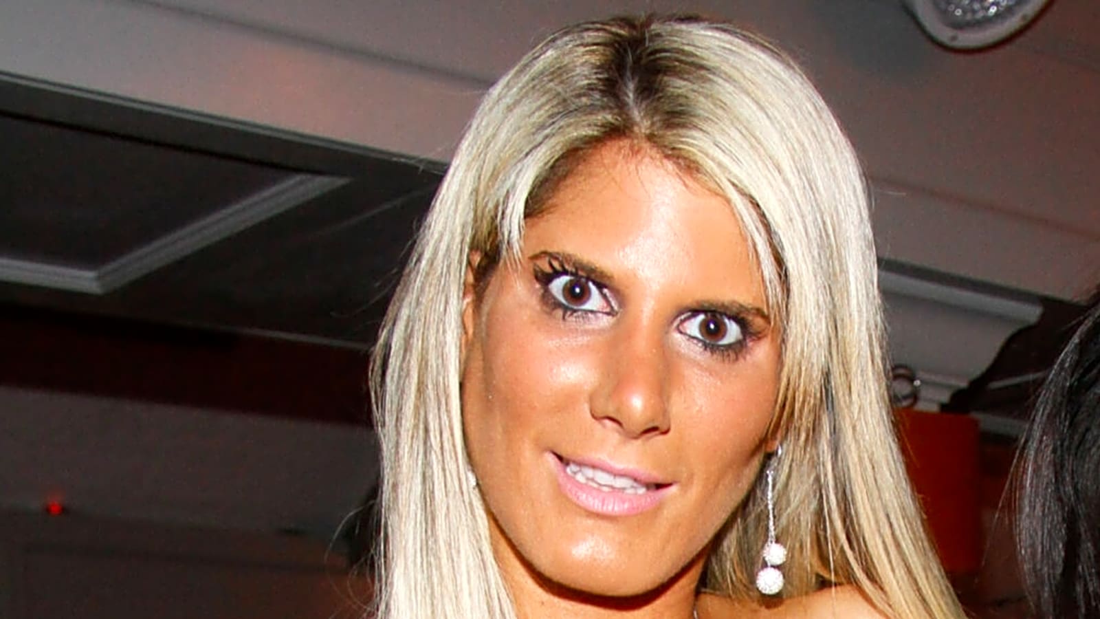 Netflix Star Dies at Age 40: ‘Million Dollar Beach House’ Realtor Killed in Hamptons Hit-and-Run Accident
