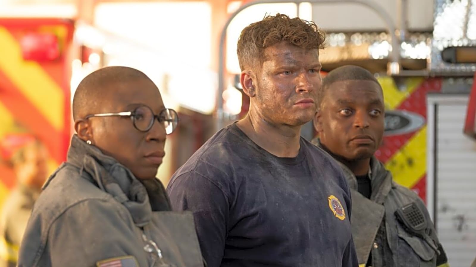 ‘9-1-1’: Oliver Stark & Aisha Hinds Share Hopes for ‘Mature Buck’ & Hen’s Family in Season 9