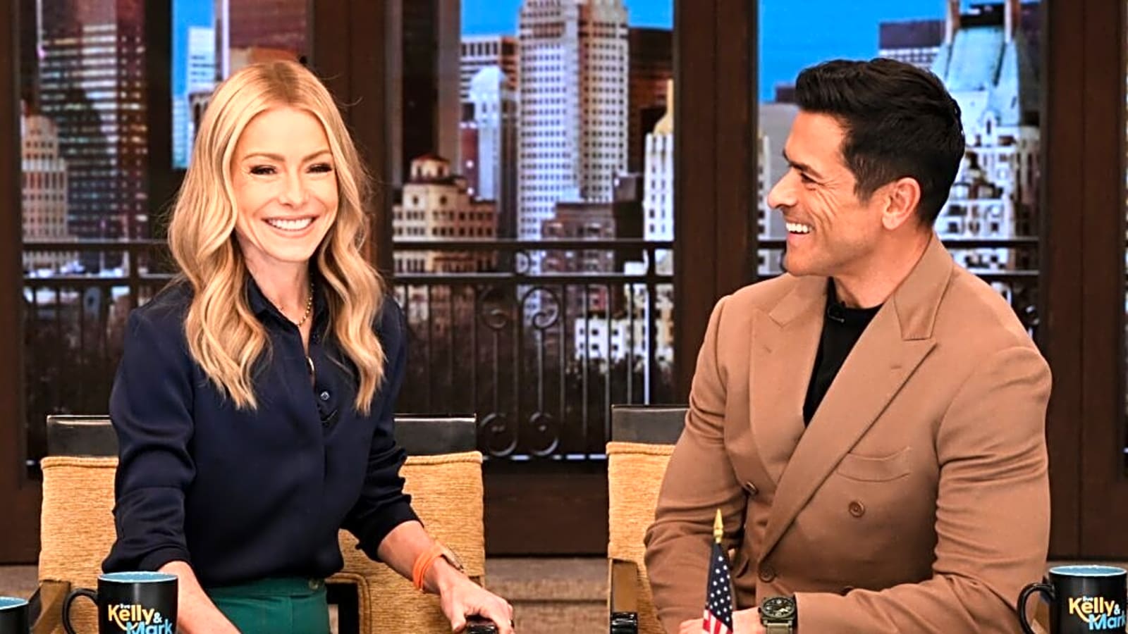 Kelly Ripa Returns to ‘Live With Kelly and Mark’ After Week-Long Absence