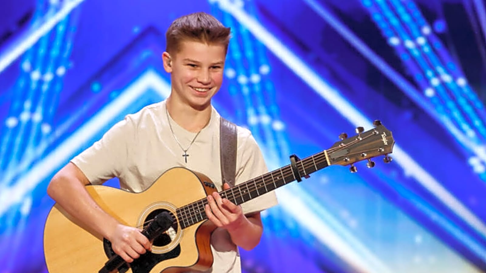 ‘AGT’: Justin Bieber Lookalike Wows Judges With Ed Sheeran Song After Audience Boos