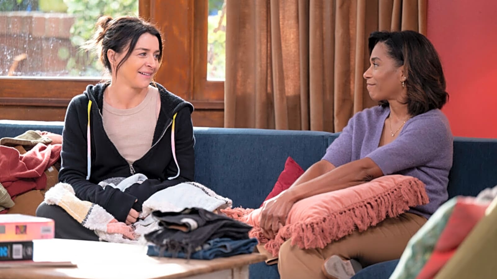 ‘Grey’s Anatomy’: Kelly McCreary Reacts to Maggie’s Big News, Amelia’s Choice & That Trip Down Memory Lane