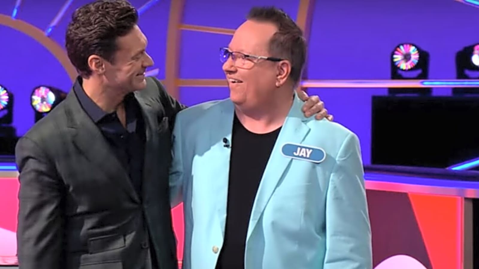 ‘Wheel of Fortune’ Fans Confused by ‘Strange’ Detail of Ryan Seacrest’s Suit