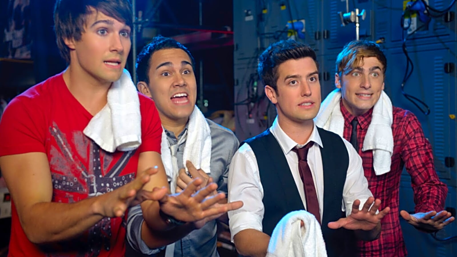 ‘Big Time Rush’ Star Logan Henderson Hospitalized After Bloody On-Stage Injury